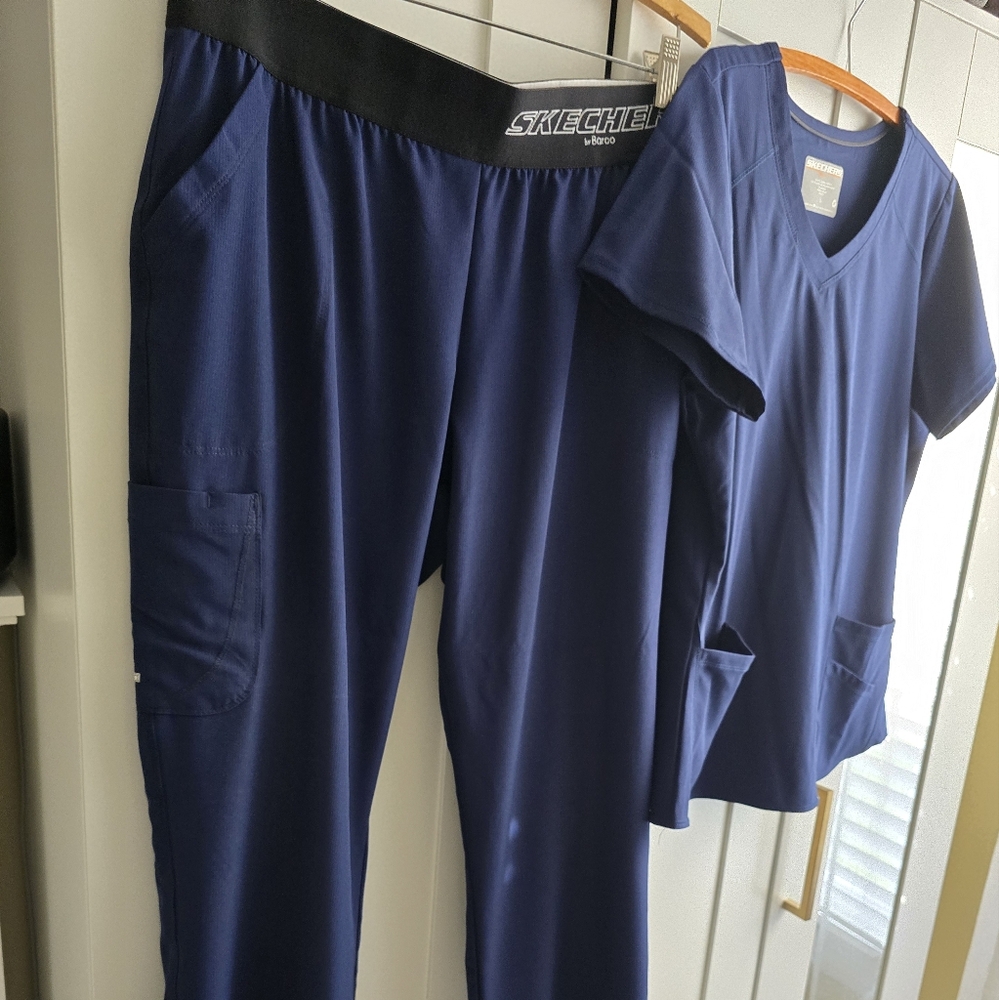 Sketchers Navy Blue Scrub Set
